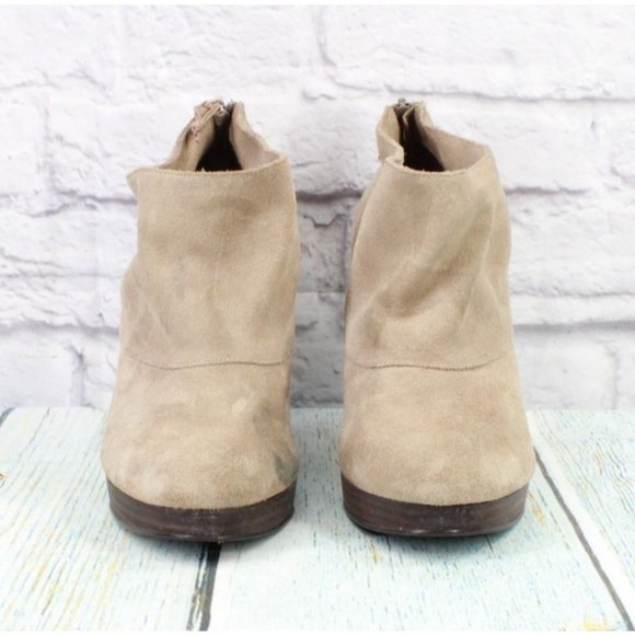 Cole Haan Tan Suede Back Zip Ankle Pump Booties Size 10 B - Picture 4 of 9